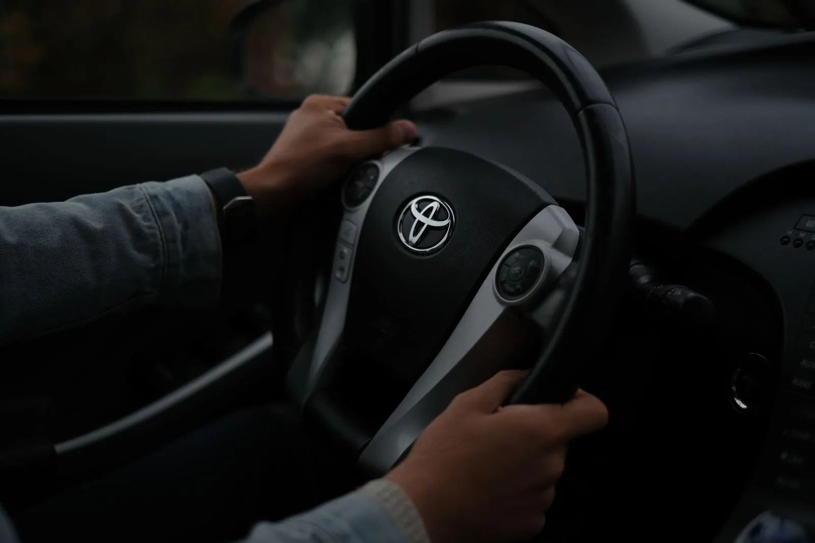 2018 Toyota Axio photo 1